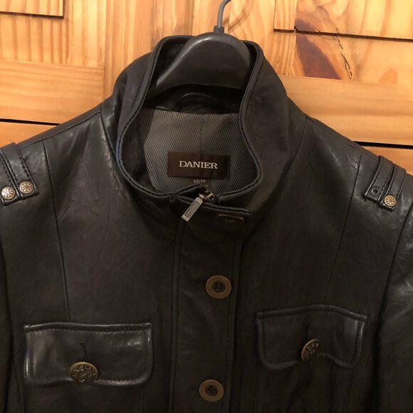 leather jacket - Picture 7 of 7